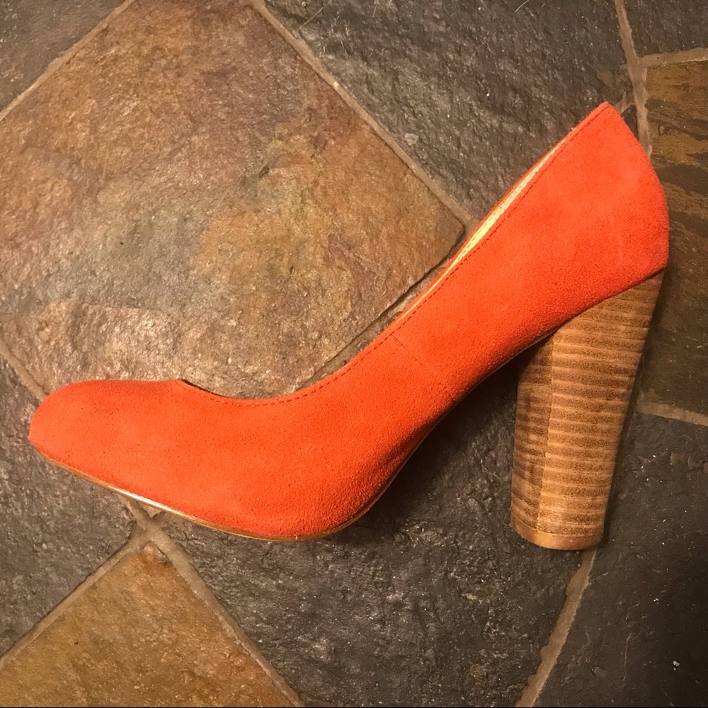 Express Pink Heels - Picture 9 of 10
